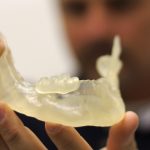 Stampanti 3D - Prototipo protesi dentale realizzato con la stampante 3D Systems ProJet 6000 MP